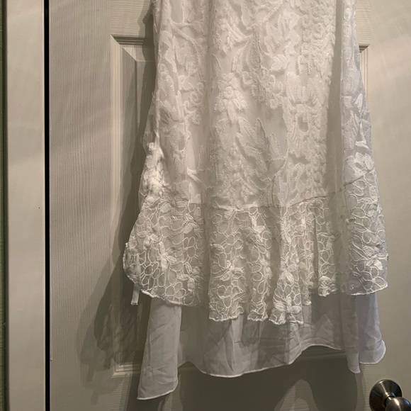 DONATED Tulip Style dress - Picture 3 of 7